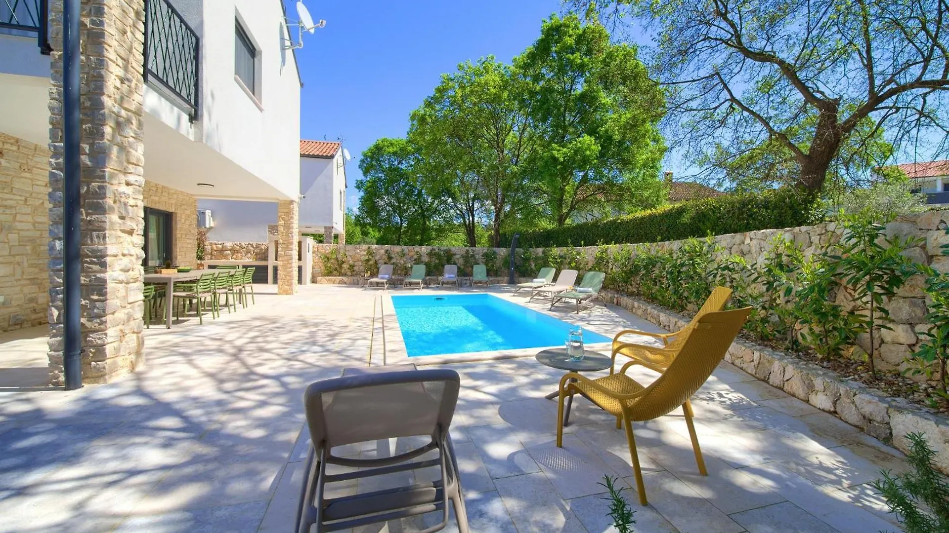 Villa - Bellissima Malinska With Private Heated Pool And Table Tennis - Smart Tv Croatia